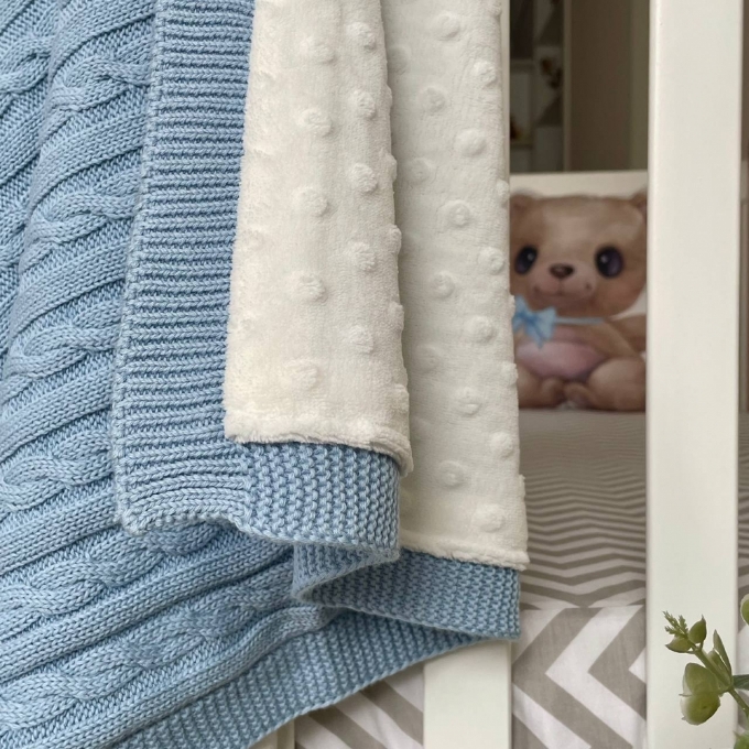 Paturica bebe Deluxe din bumbac si tesatura minky albastru (1)
